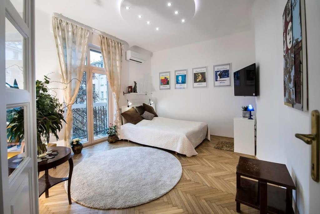 Gorgeous Flat Right Near The City Center Budapesta Exterior foto